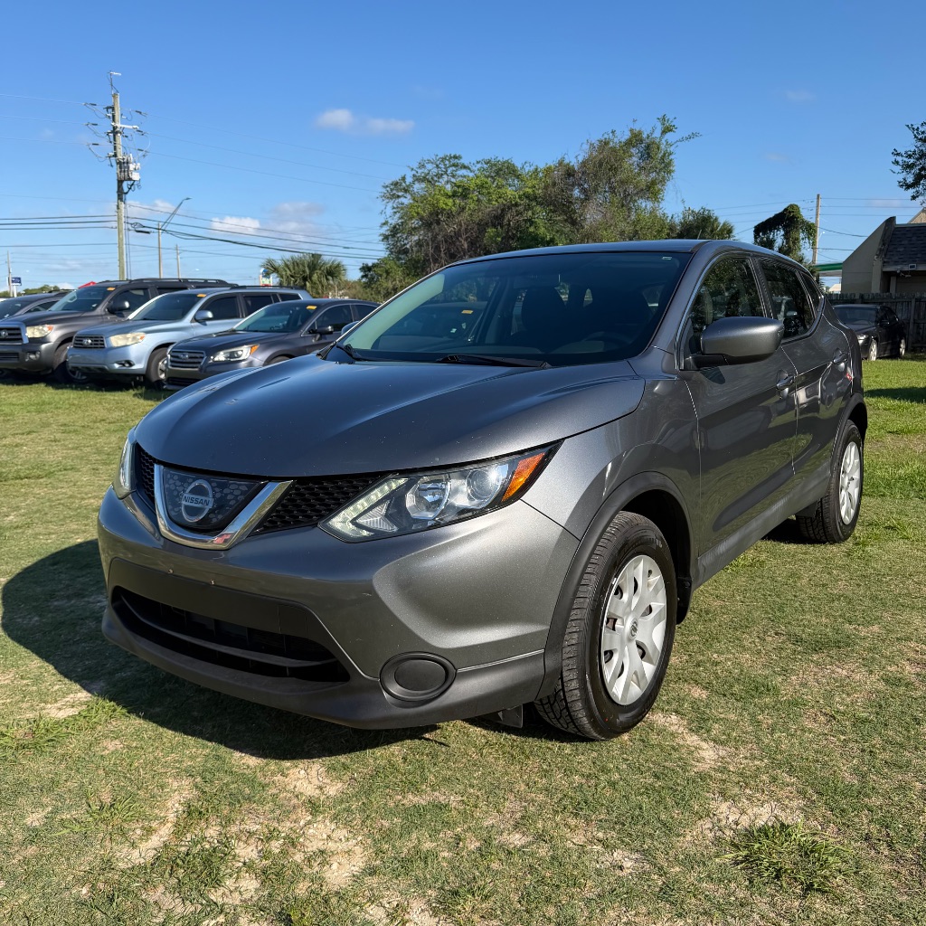 2018 Nissan Rogue Sport S AWD's photo