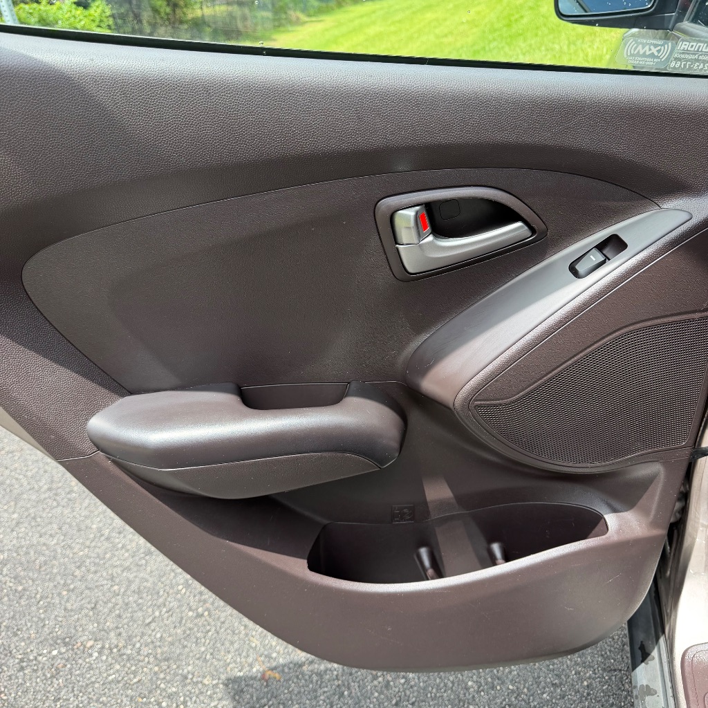 2011 Hyundai Tucson GL - Photo 13