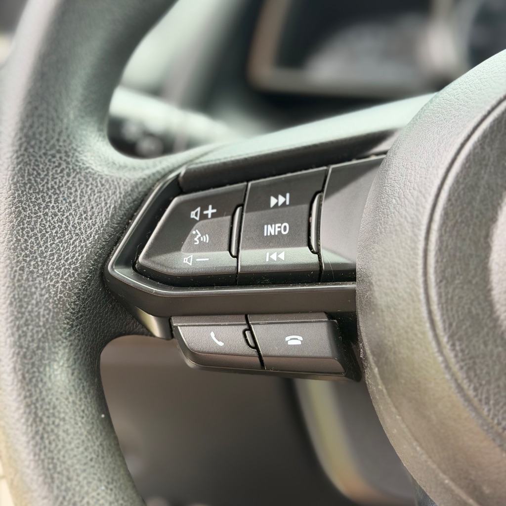 2019 Toyota Yaris LE - Photo 19