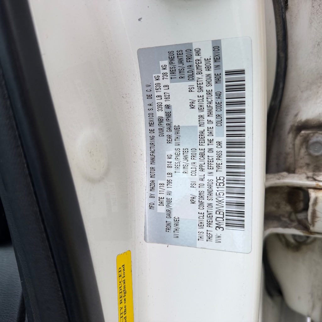 2019 Toyota Yaris LE - Photo 26