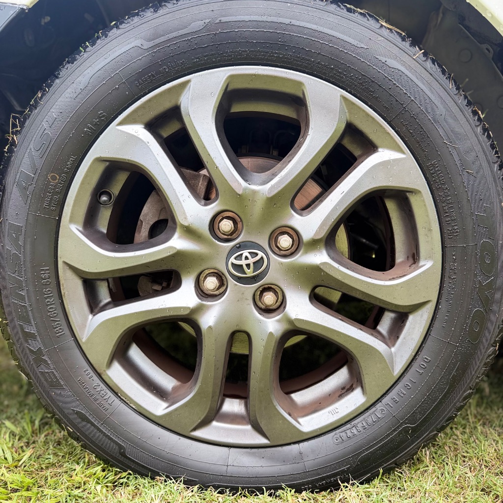 2019 Toyota Yaris LE - Photo 27