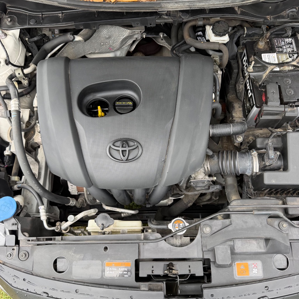 2019 Toyota Yaris LE - Photo 25