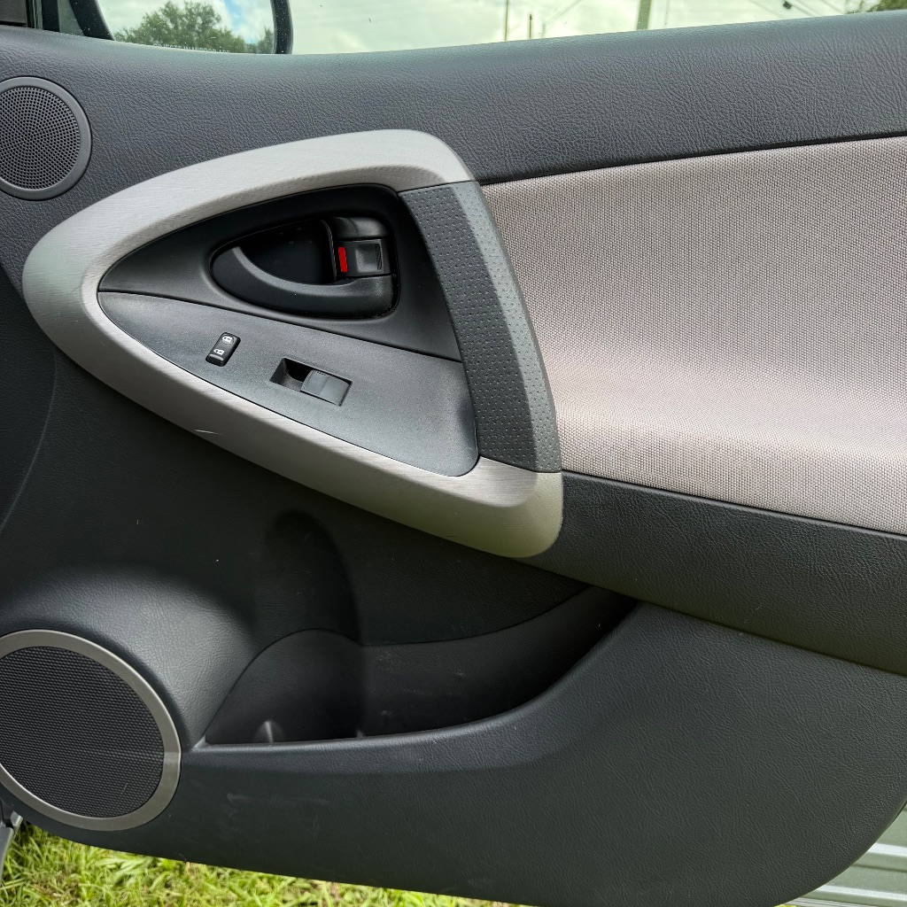 2008 Toyota RAV4 Base - Photo 17