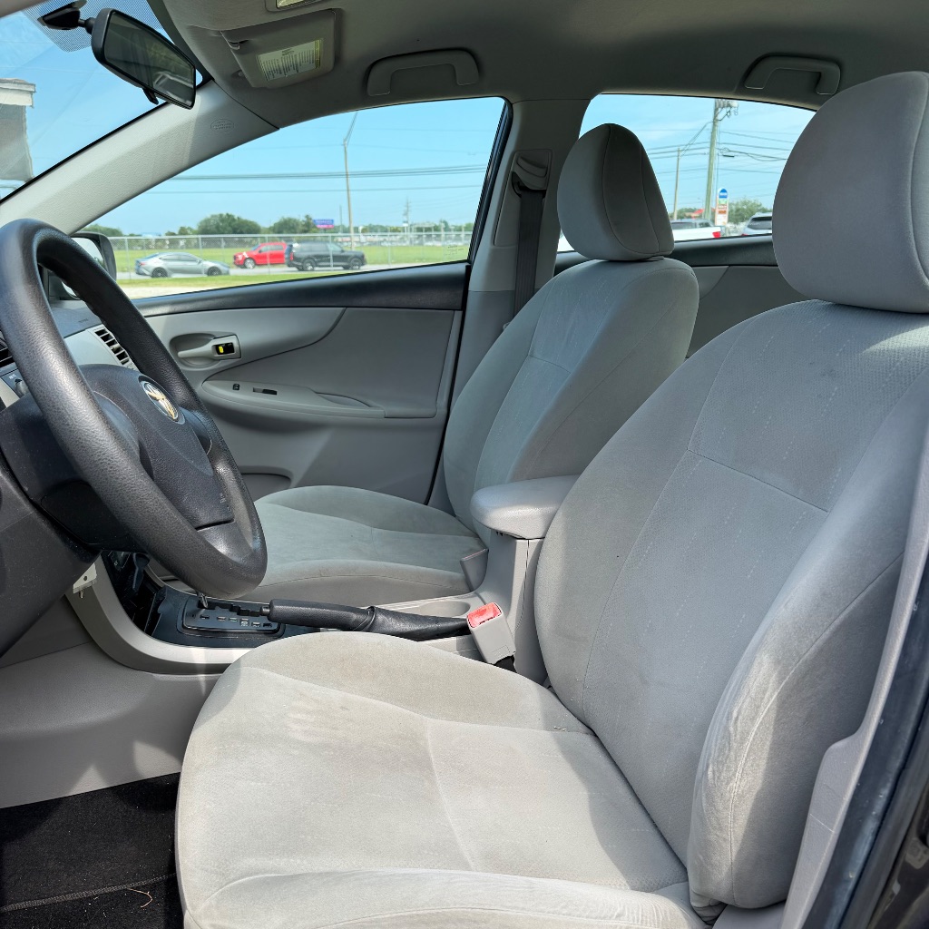2012 Toyota Corolla L - Photo 7