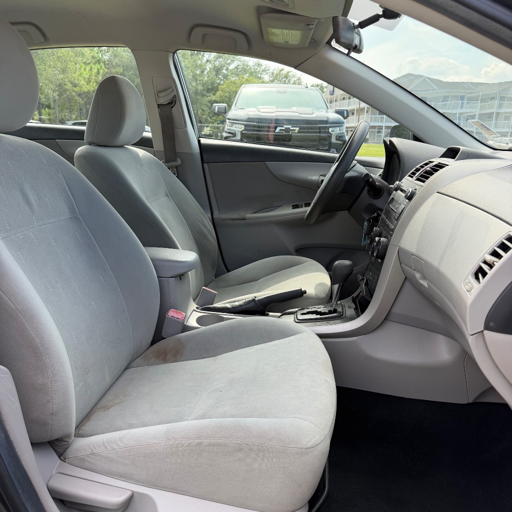 2012 Toyota Corolla L - Photo 11
