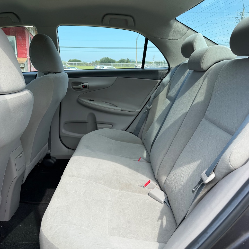 2012 Toyota Corolla L - Photo 9