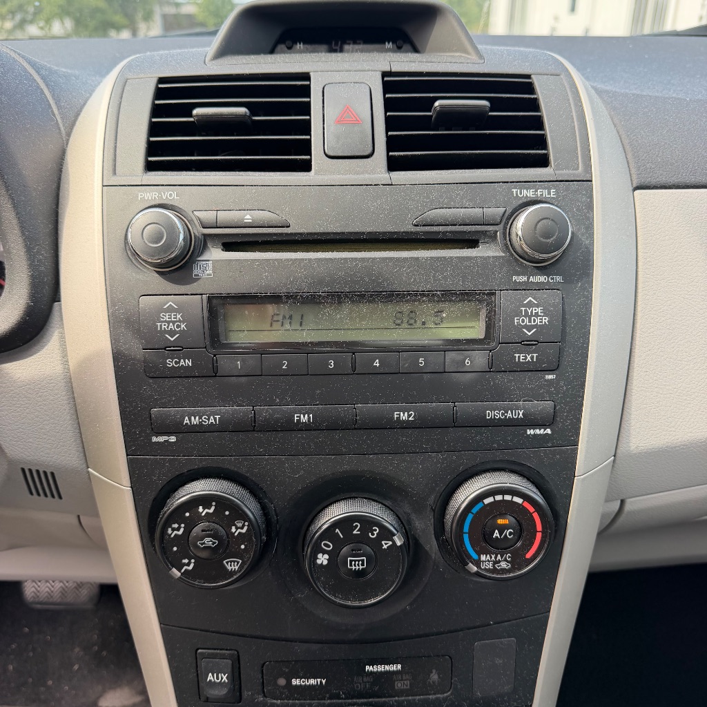 2012 Toyota Corolla L - Photo 13
