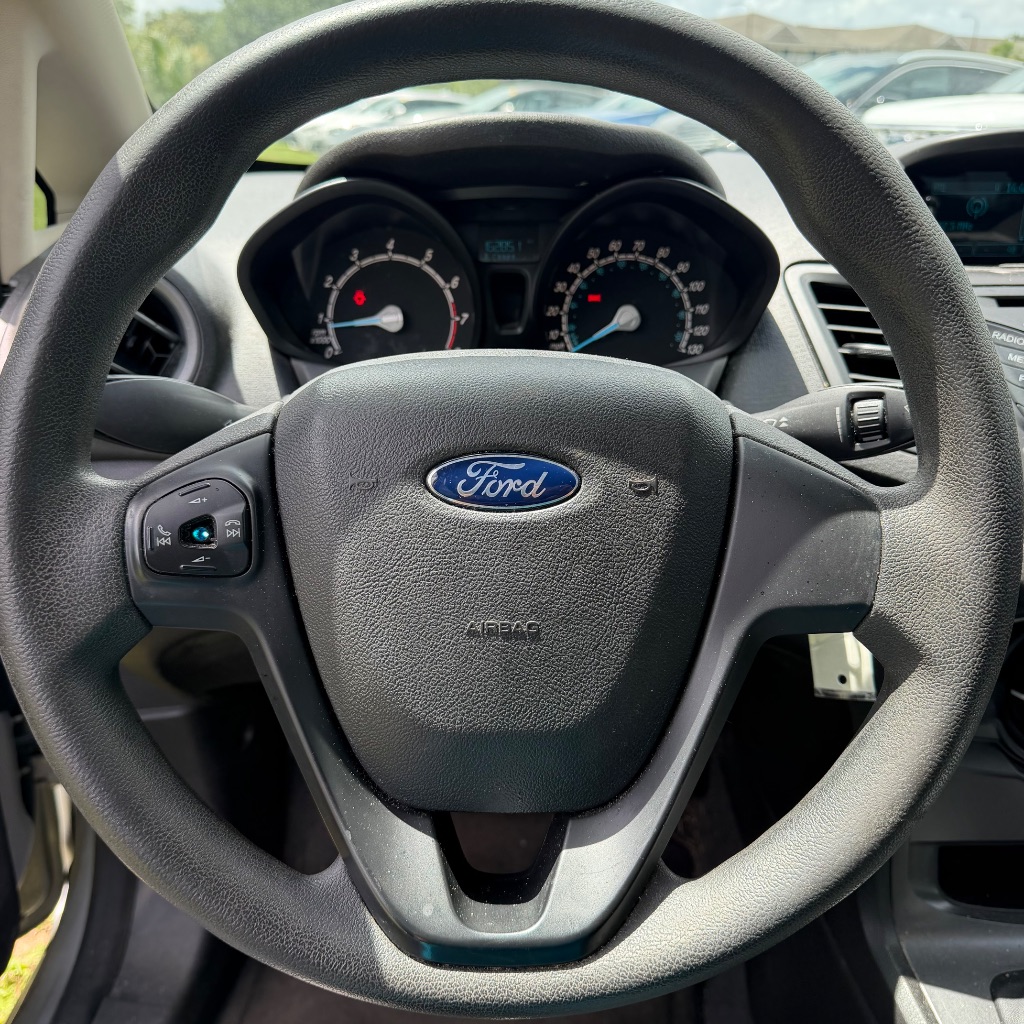 2017 Ford Fiesta S - Photo 19