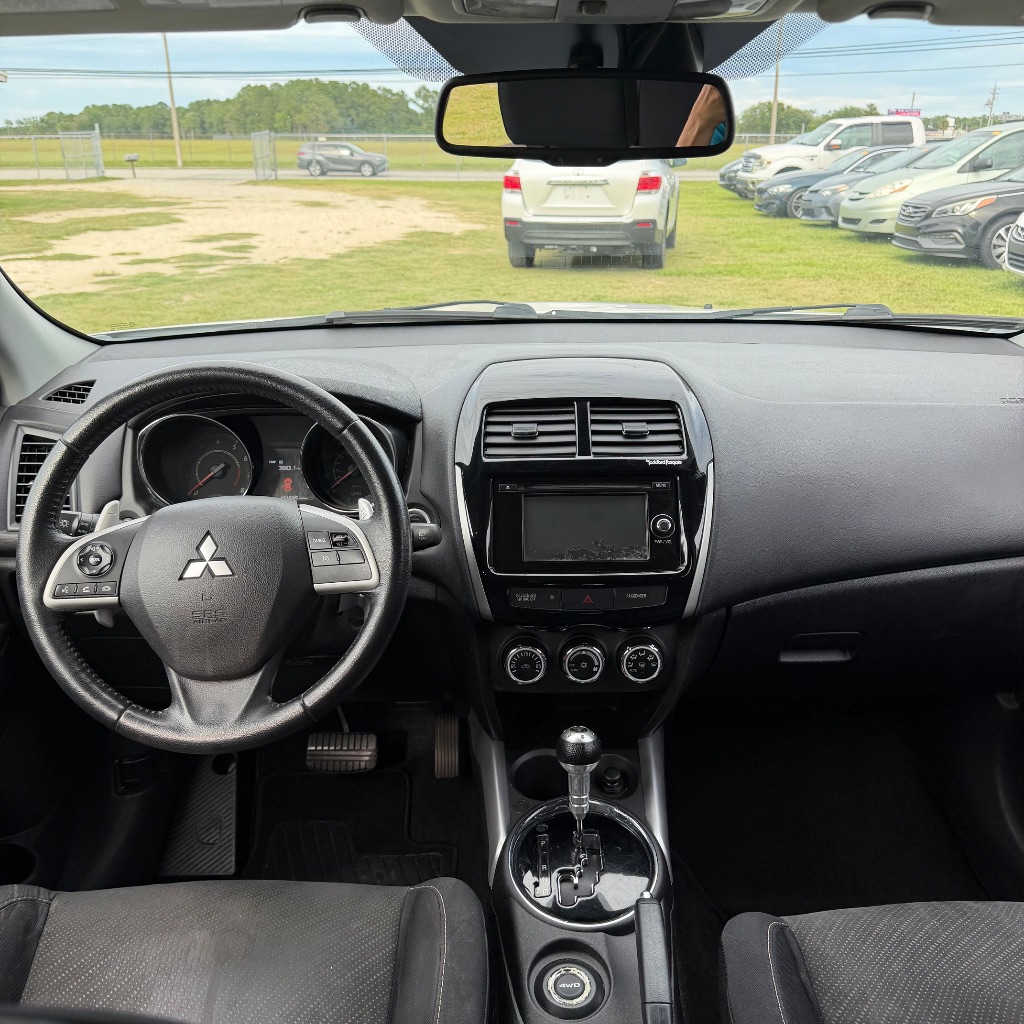 2014 Mitsubishi Outlander Sport SE - Photo 19
