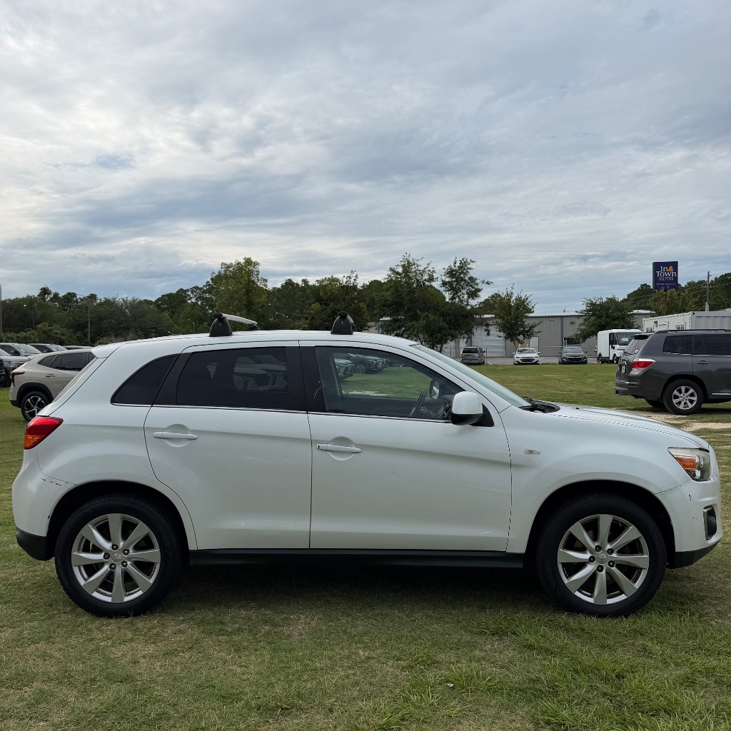 2014 Mitsubishi Outlander Sport SE - Photo 6