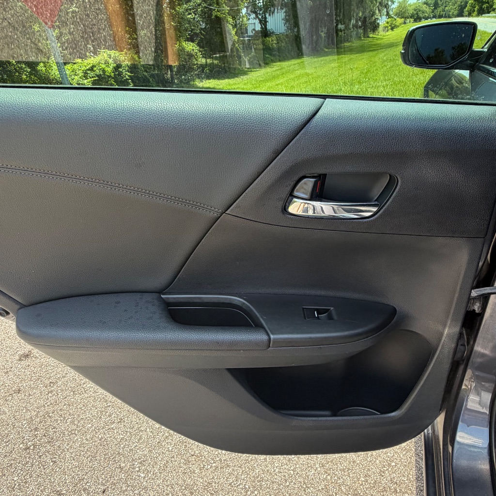 2013 Honda Accord EX-L - Photo 13