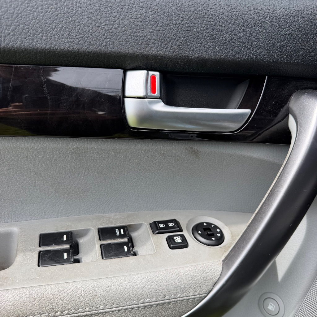 2014 Kia Sorento LX - Photo 11