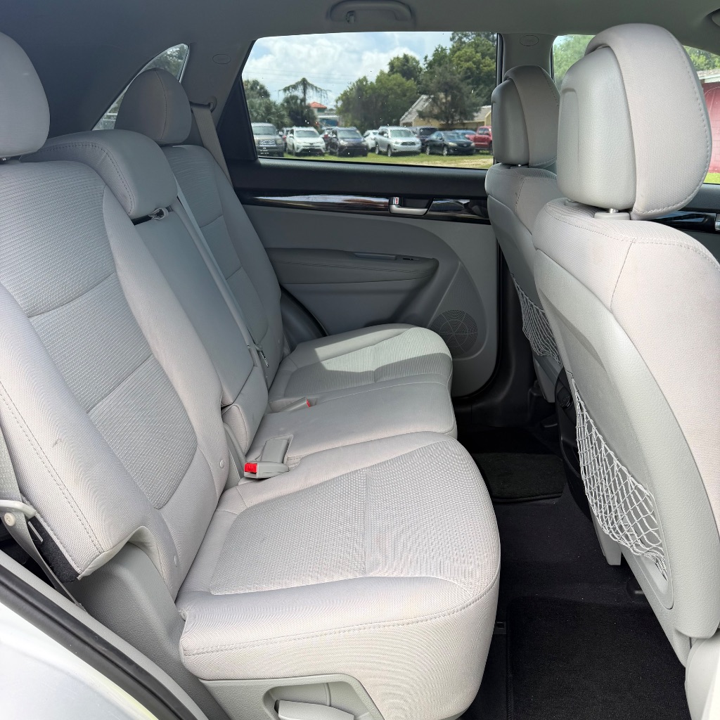 2014 Kia Sorento LX - Photo 15