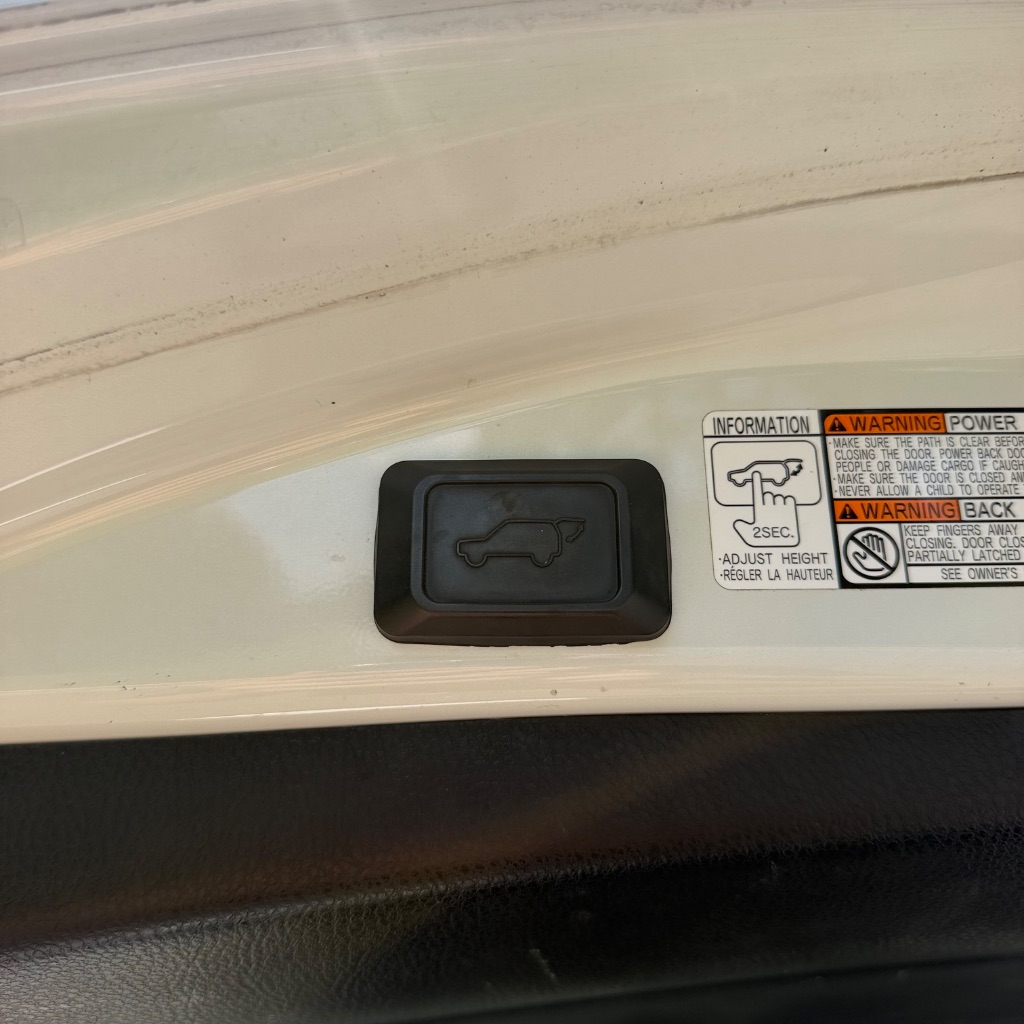 2018 Toyota RAV4 Limited - Photo 17