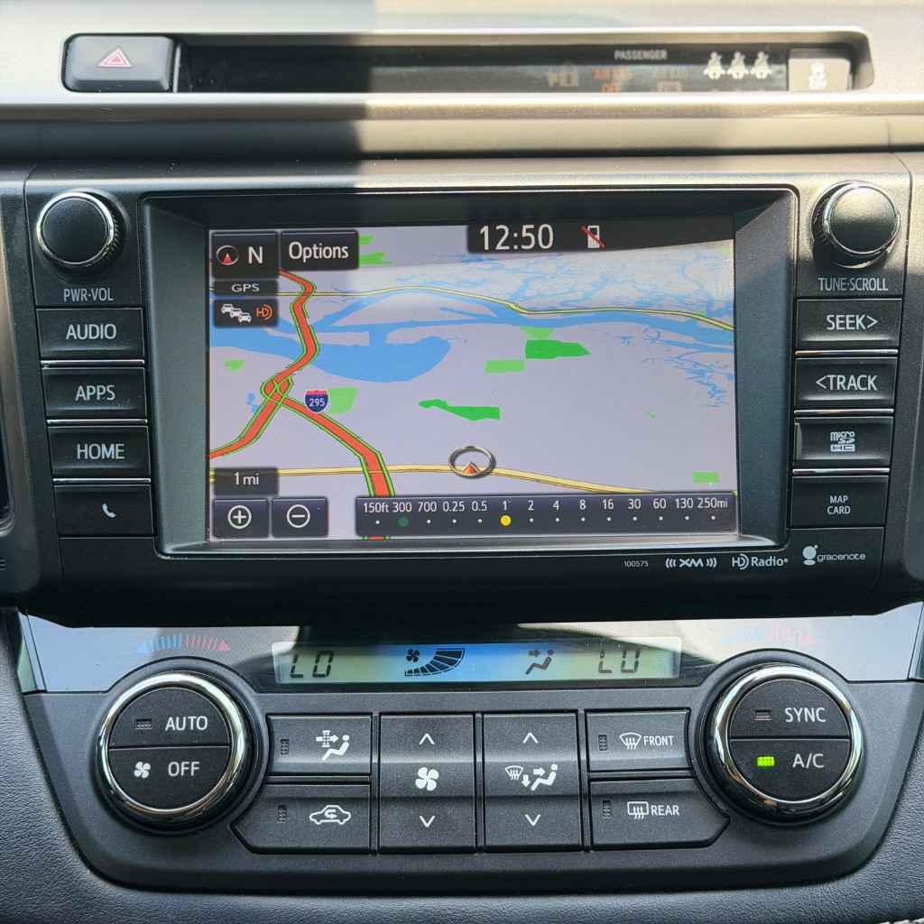 2018 Toyota RAV4 Limited - Photo 27