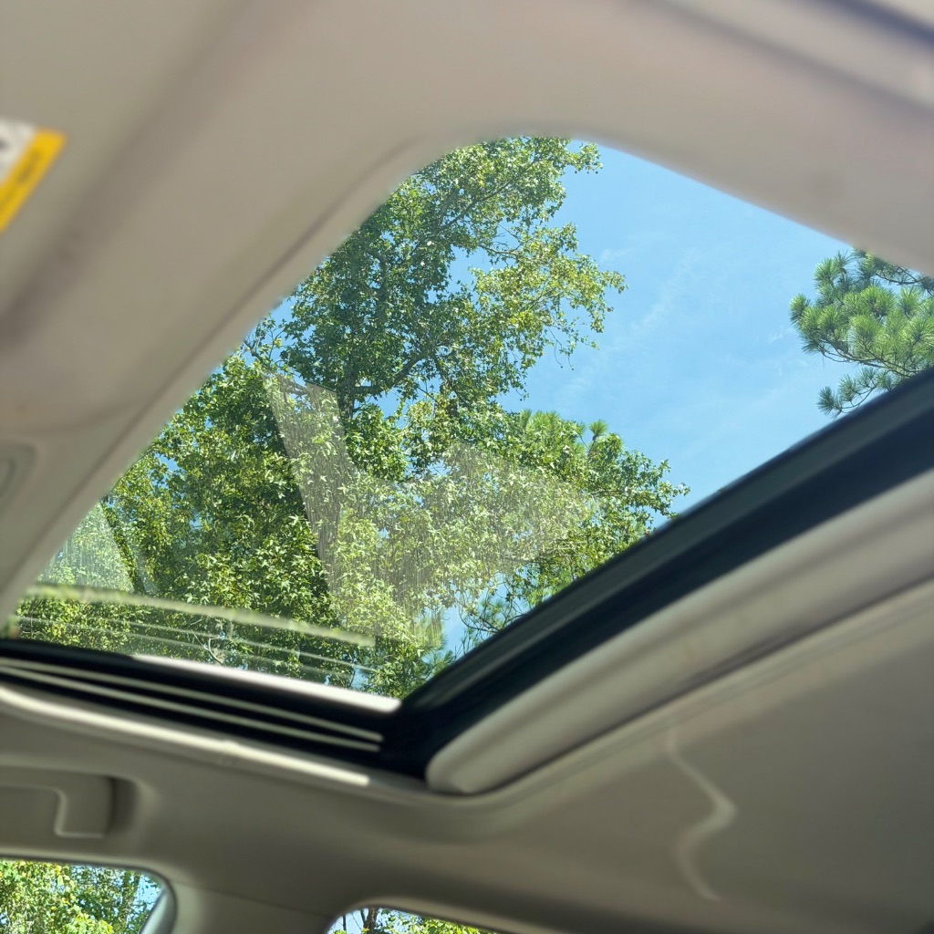 2018 Toyota RAV4 Limited - Photo 26