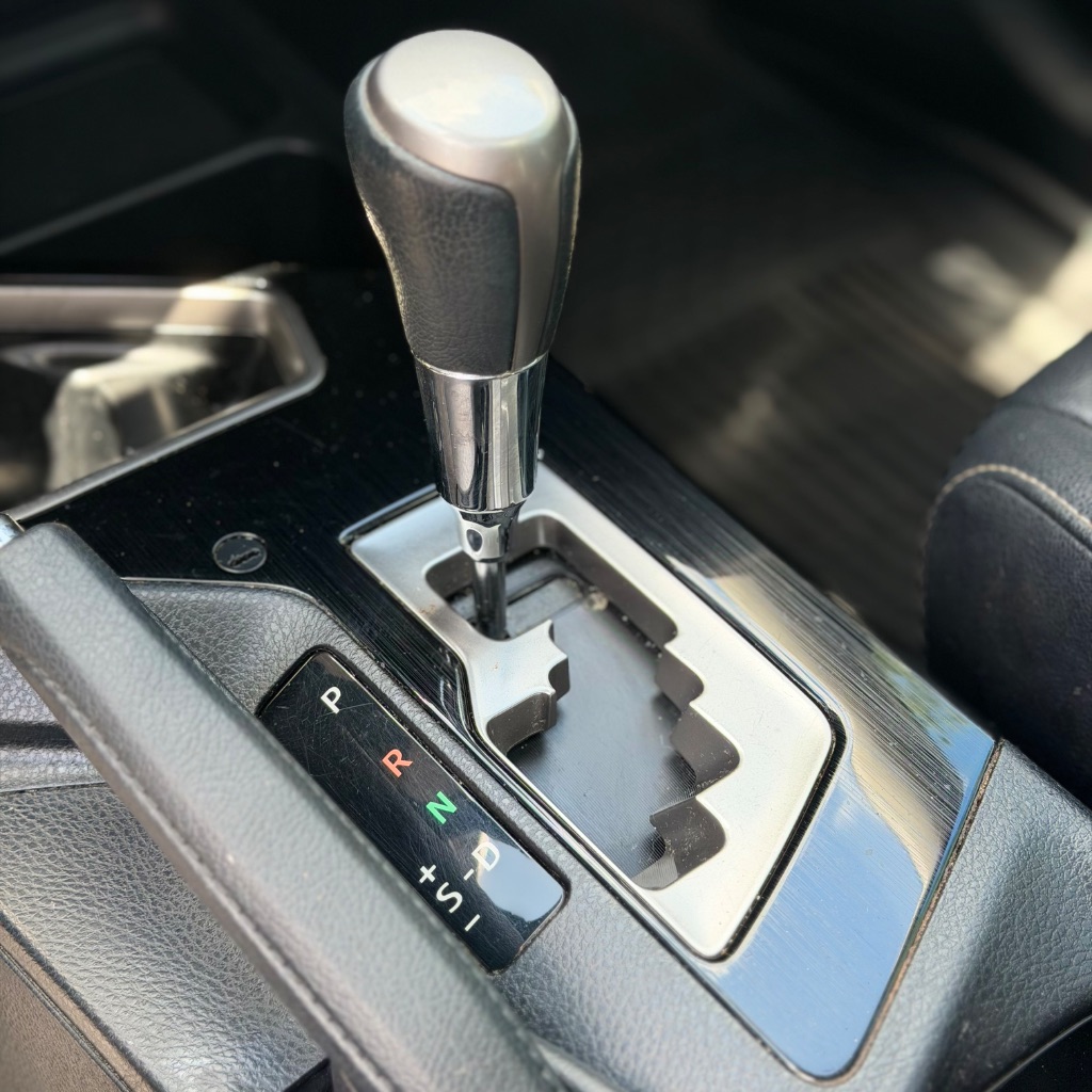 2018 Toyota RAV4 Limited - Photo 25