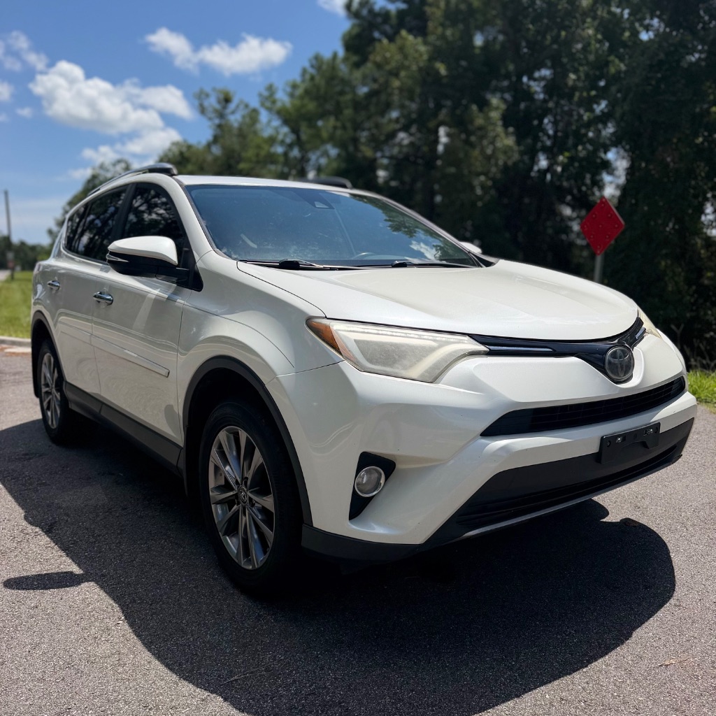 2018 Toyota RAV4 Limited - Photo 7