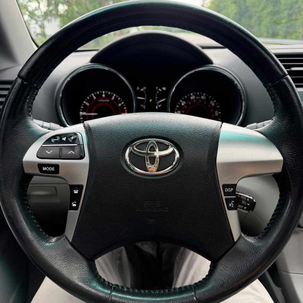 2012 Toyota Highlander SE - Photo 26