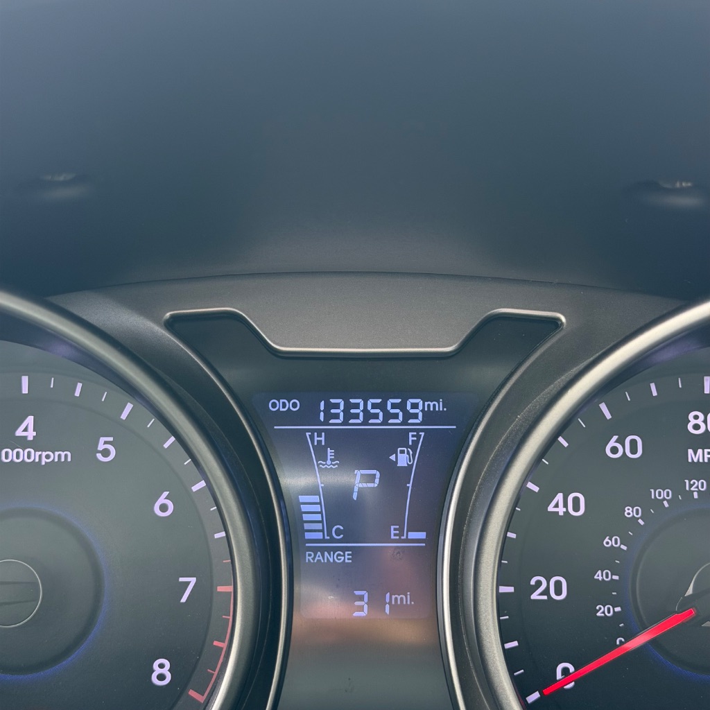 2012 Hyundai Veloster Base - Photo 16