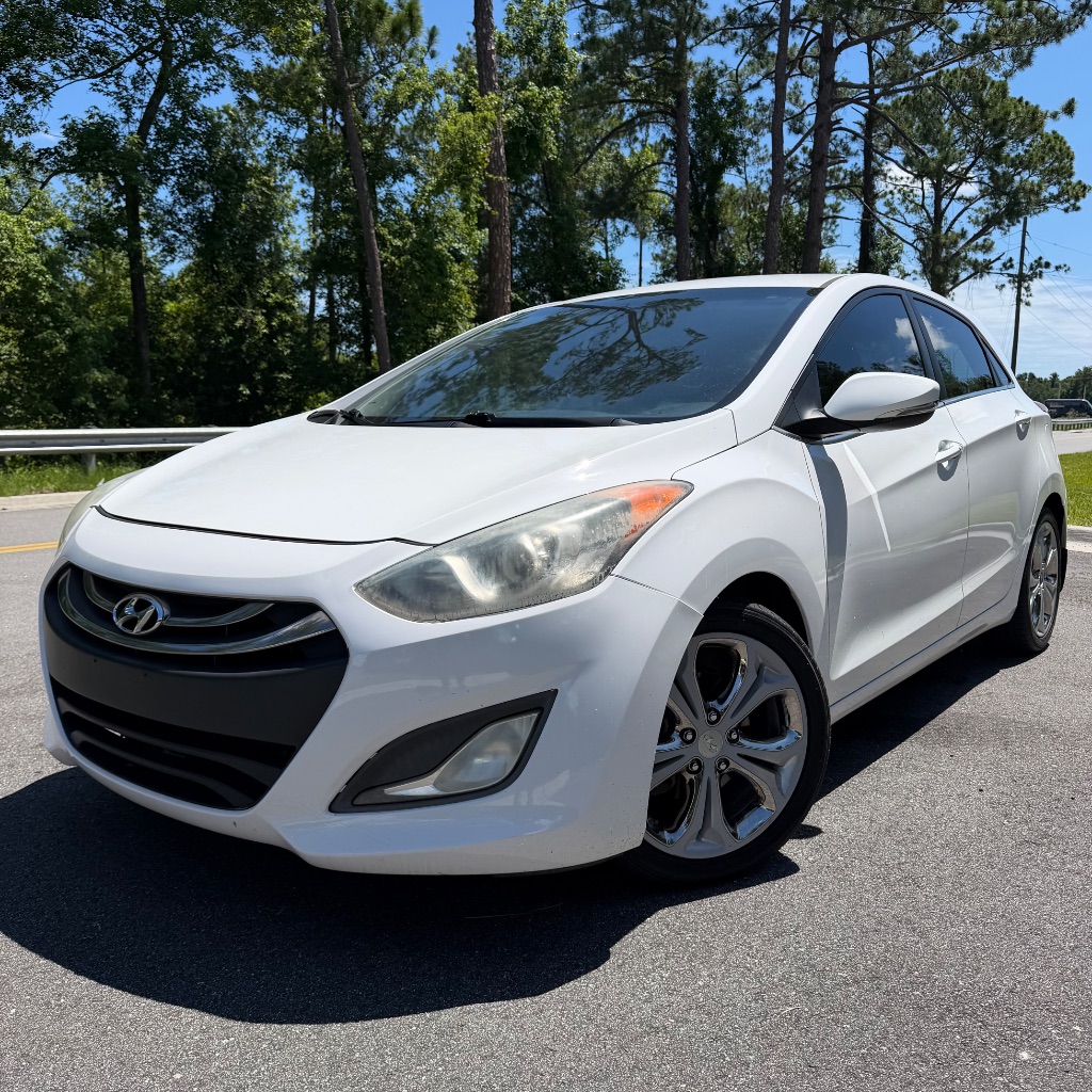 2014 Hyundai Elantra GT 2.0L 6-Speed A/T's photo