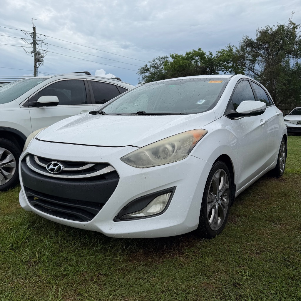 2014 Hyundai Elantra GT 2.0L 6-Speed A/T's photo
